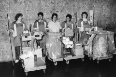 Arbeitsplatz-Uni_17_Reinigungsfrauen_www